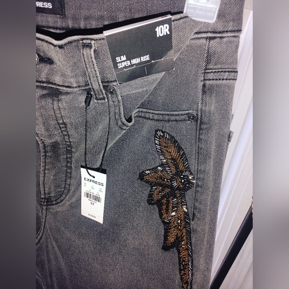 👖EXPRESS super high waisted stretchy embellished gray jeans - Picture 3 of 4
